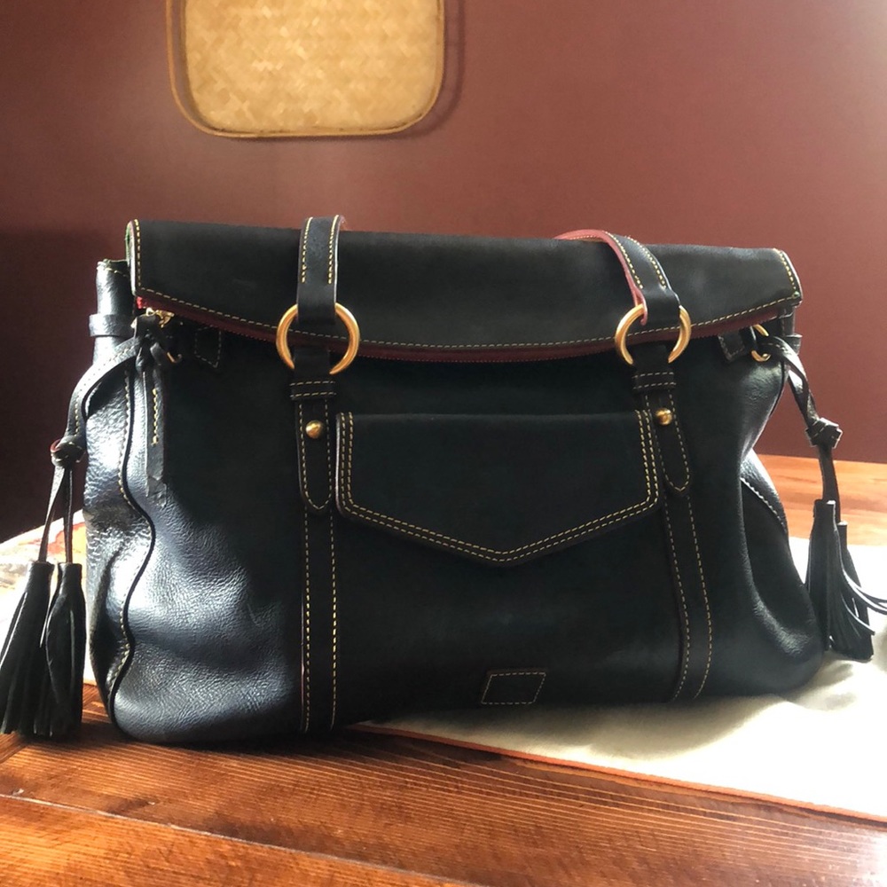 Gorgeous Dooney & Bourke!!